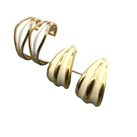 Vintage Half Hoop Earrings Bundle, Lot of 2 Pr., Gold Tone and White Enamel Clip - Picture 2 of 5